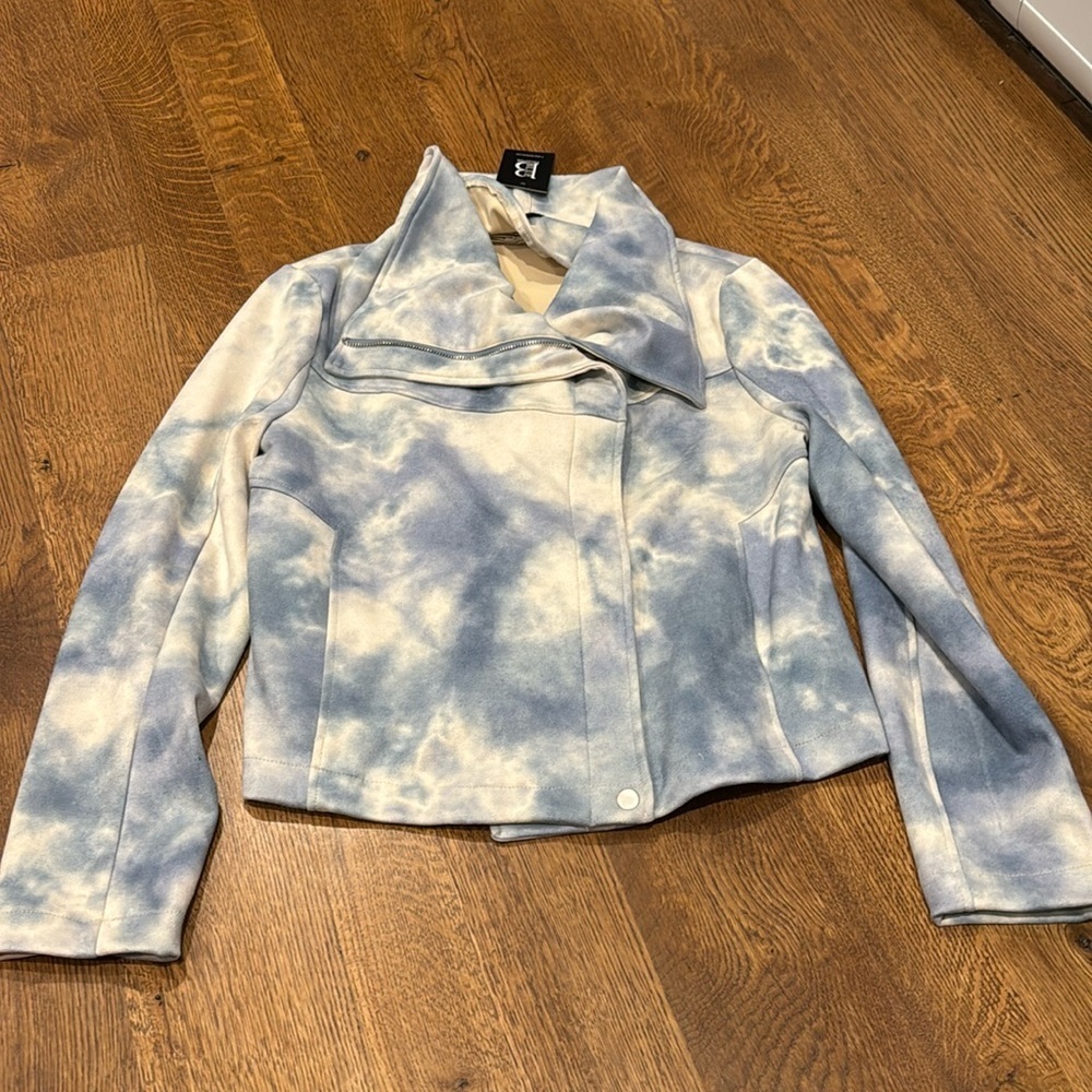 NWT Blue B Women’s Jacket Blue and White Size Small